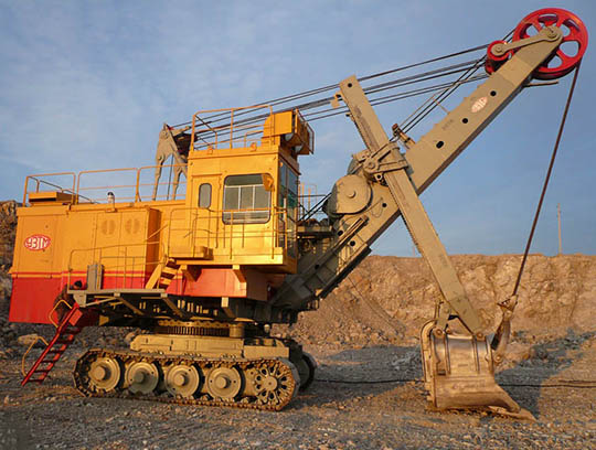 Модель экскаватора ЭКГ-5А, выпущенная в 2008 году